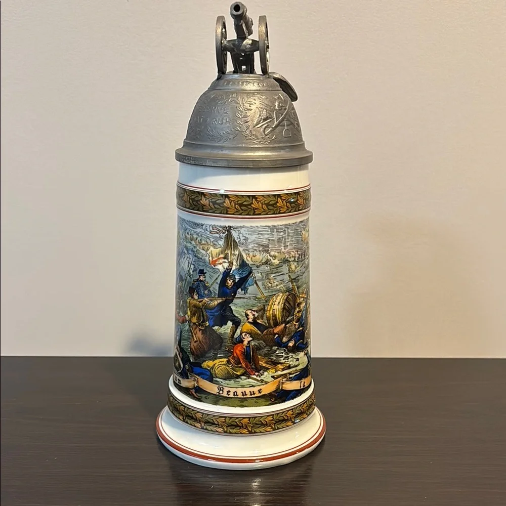 German cannon lidded beer stein with illuminated Lithopane figures in bottom